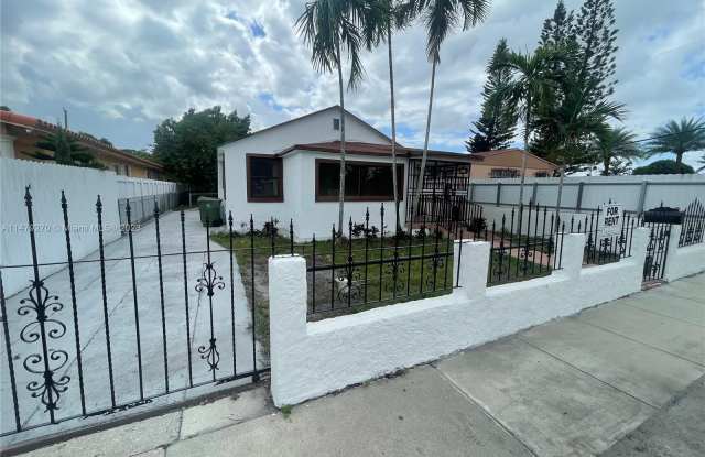 508 E 40th St - 508 East 40th Street, Hialeah, FL 33013