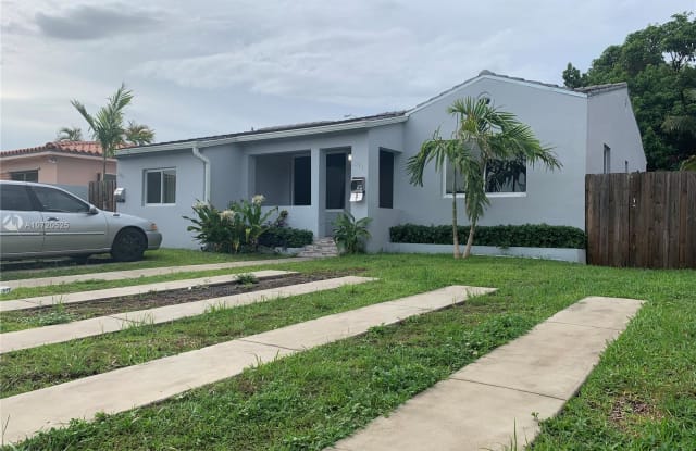 311 E 17th St - 311 E 17th St, Hialeah, FL 33010