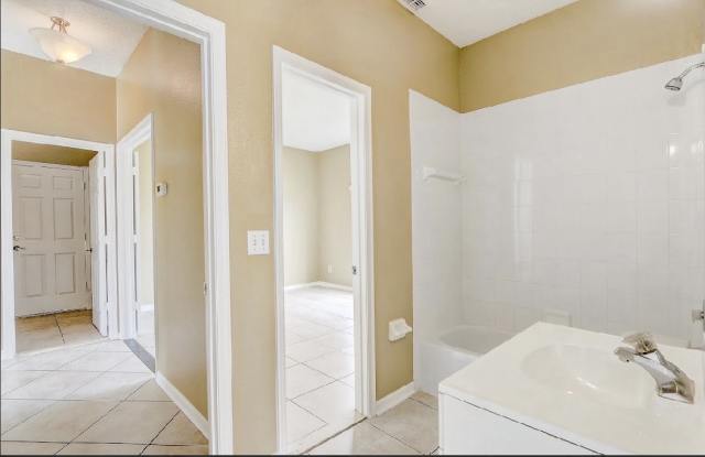 112 Ivy Brook Ct