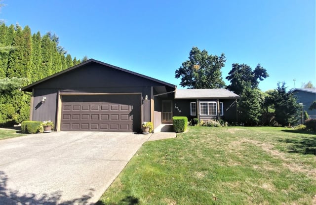 1730 37th ST. - 1730 37th Street, Washougal, WA 98671