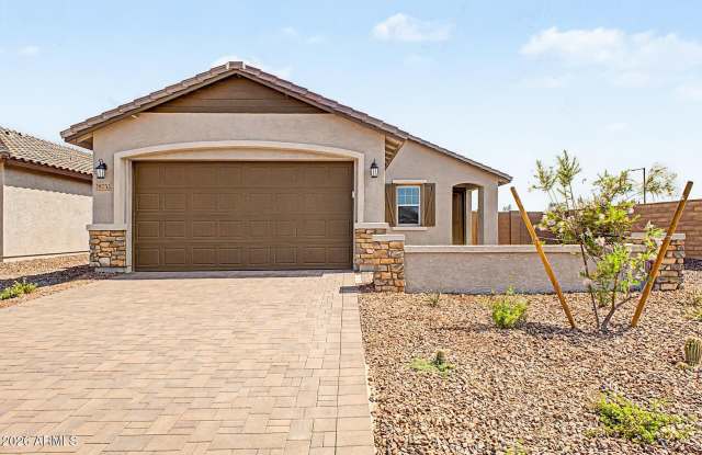 18732 W MAPLEWOOD Drive