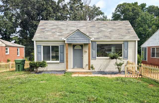 Photo of 1445 Adele Ave Sw