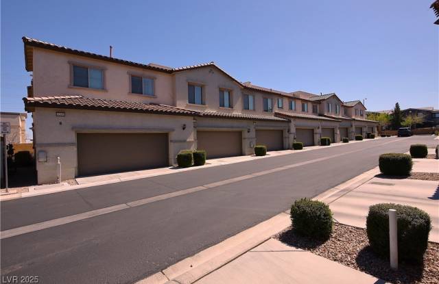 6276 Haiku Stairs Street