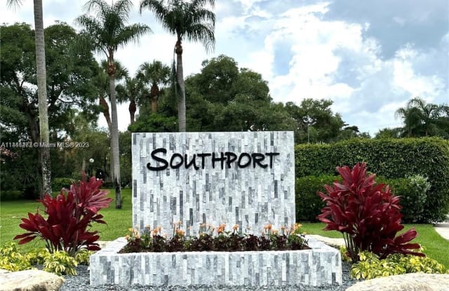 33 Southport Ln - 33 Southport Lane, Boynton Beach, FL 33436