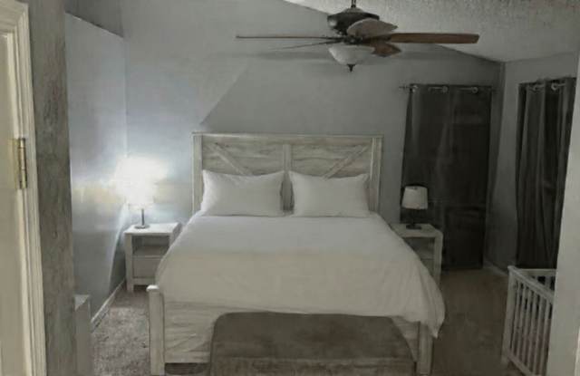 5220 Holly Lane North