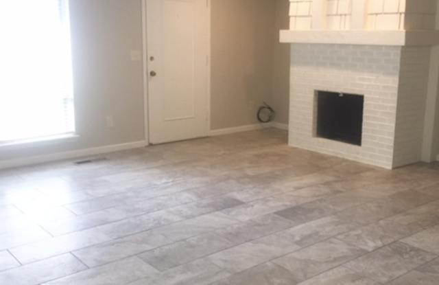 Condo for rent in OKC + 3 bedrooms