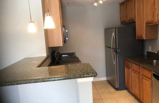 3175 SUMMIT SQUARE Drive unit: 5-D2