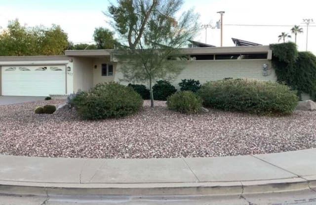 3627 E SUNNYSIDE Drive - 3627 East Sunnyside Drive, Phoenix, AZ 85028