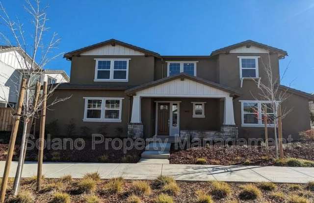 2468 Lake Club Dr