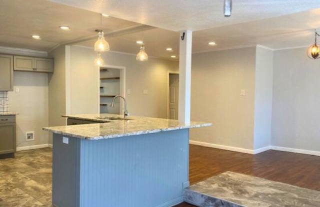 3601 East Brookview Drive