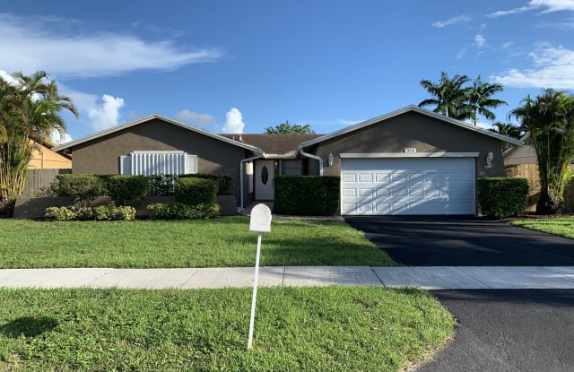 13218 Sw 86th Ln - 13218 Southwest 86th Lane, Kendale Lakes, FL 33183