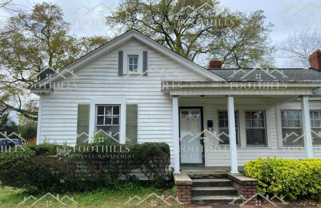 Cozy 2BR Duplex with Fireplace  Sunroom in Anderson! - 611 Bonham Court, Anderson, SC 29621