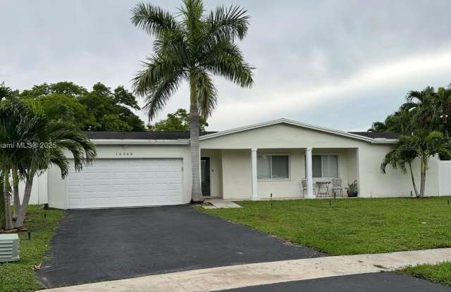 Photo of 10563 NW 4th St