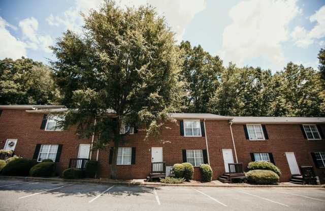 ST. ANDREWS TOWNHOMES