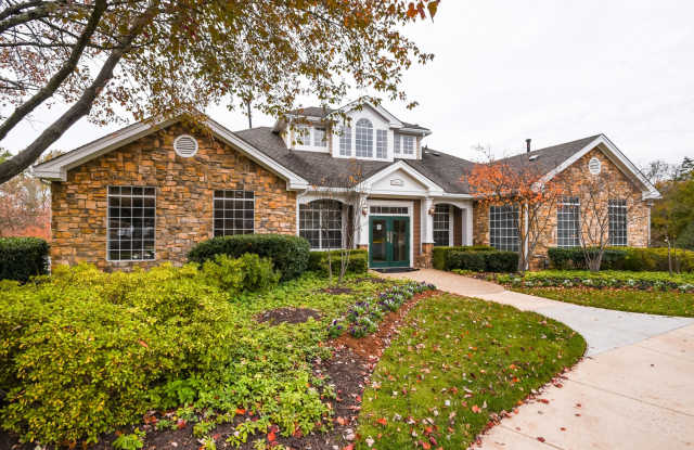 Photo of Cascades Overlook