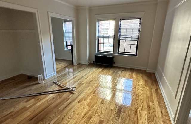 426 West Briar Place