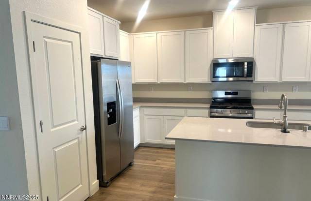 4372 Country Flats Way