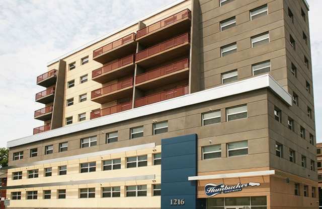 Humbucker Apartments