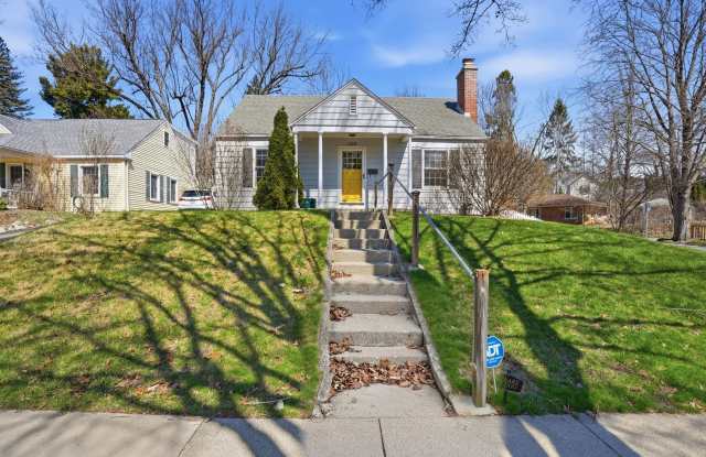 1102 Arborview Boulevard