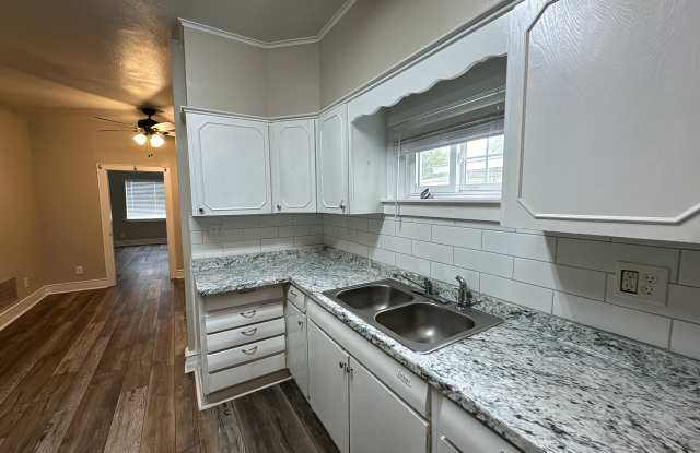 Photo of 817 Se 18th St