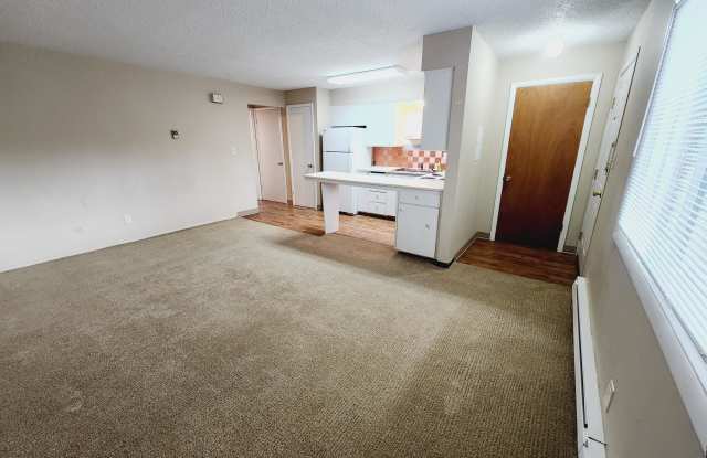 2028 West 1st Avenue