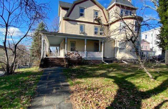 Photo of 61 S Washington St