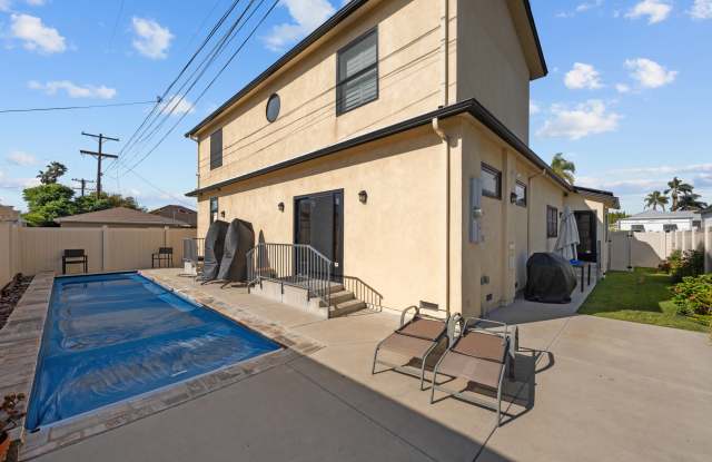 4952 Rockford Drive