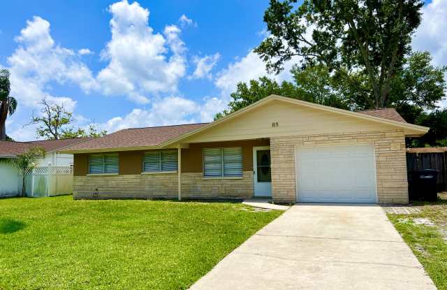 85 Suncrest Dr