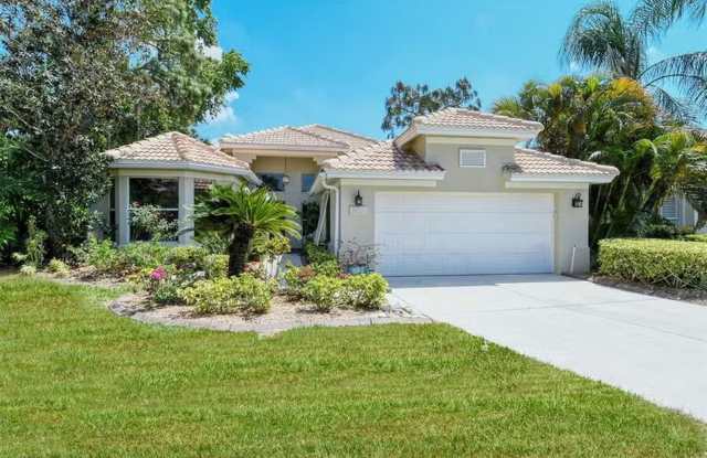 AVAILABLE JULY 1ST! Water & Golf Views in University Park Country Club with Pool and Spa!  3bed | 2bath