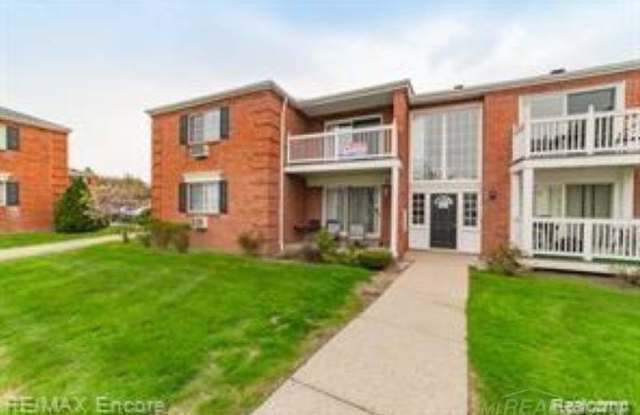 Photo of 2420 Parmenter