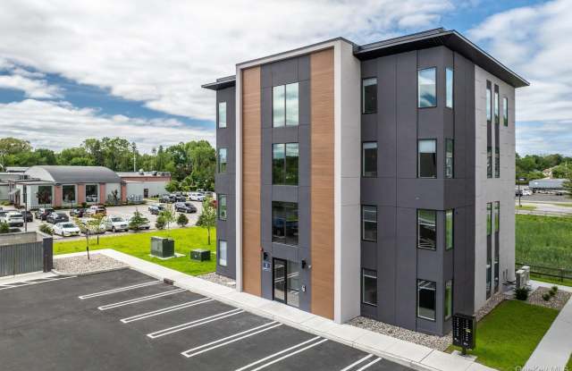 6 Giada Lane unit: 5