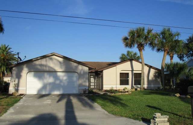 3725 SW 5th Place
