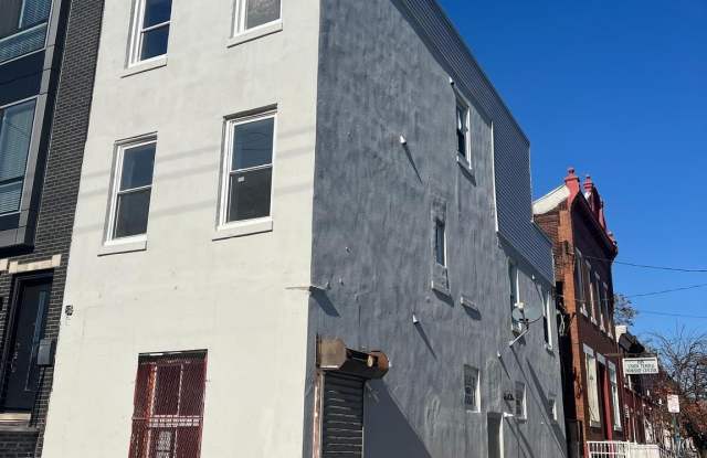 133 W HUNTINGDON Street