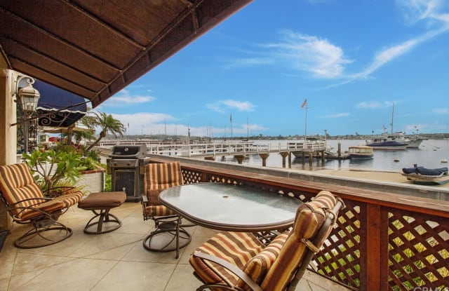 902 S Bay Front - 902 South Bay Front, Newport Beach, CA 92662