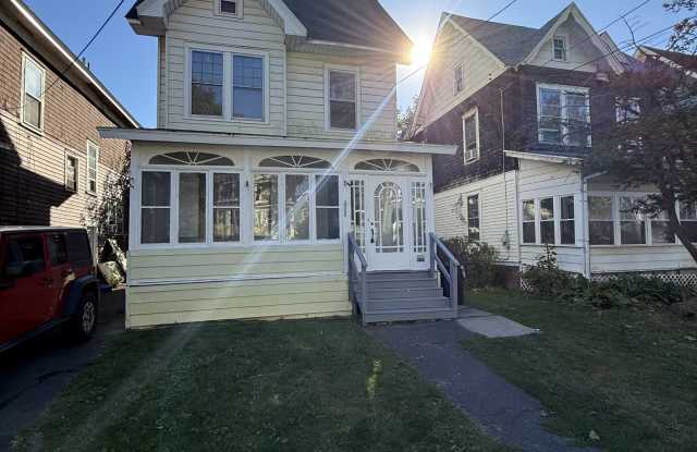 898 Myrtle Avenue