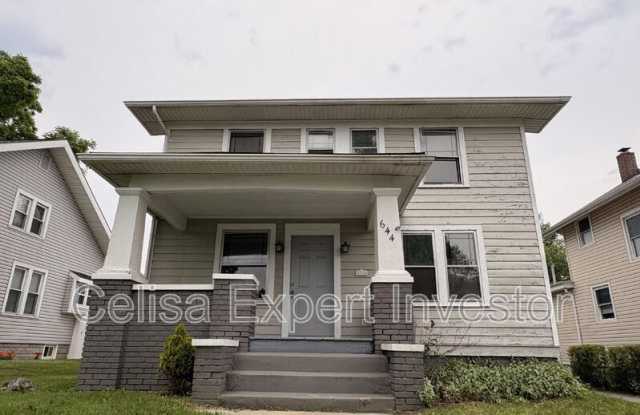 644 Greenlawn Avenue