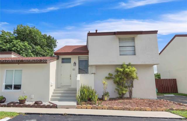 622 NW 98th Ct