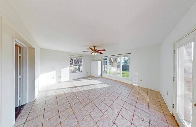 786 Setting Sun Court
