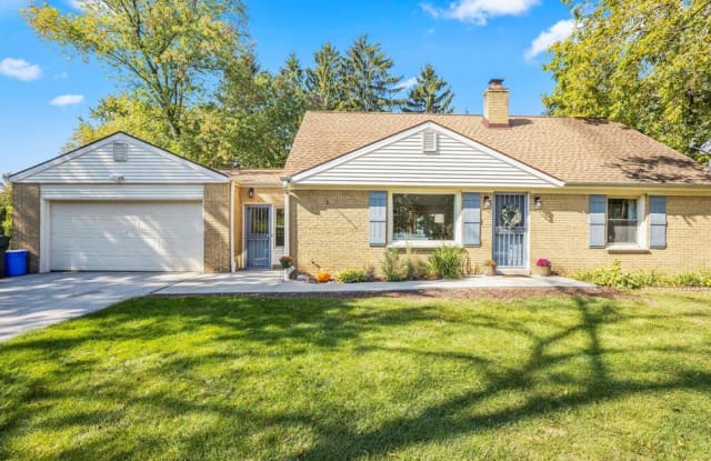 1415 N 124th St - 1415 North 124th Street, Elm Grove, WI 53122