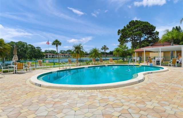 4614 TIPPECANOE TRAIL