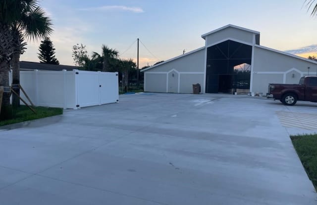 621 Joel Boulevard - 621 Joel Boulevard, Lehigh Acres, FL 33936