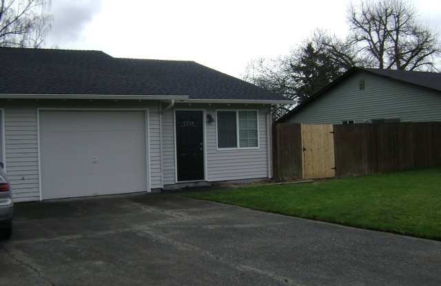Photo of Downtown Puyallup Duplex