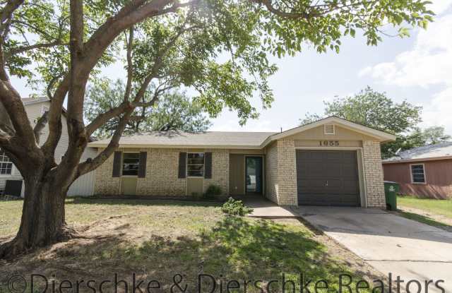 Super cute 3 bedroom home near GAFB COMING SOON!