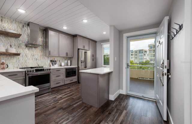 7932 SAILBOAT KEY BOULEVARD S