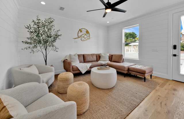 24 Blue Gulf Drive unit: # 4