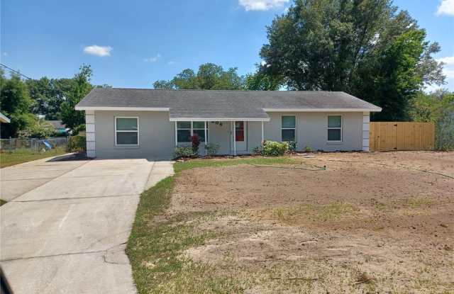 306 W PRIMROSE LANE