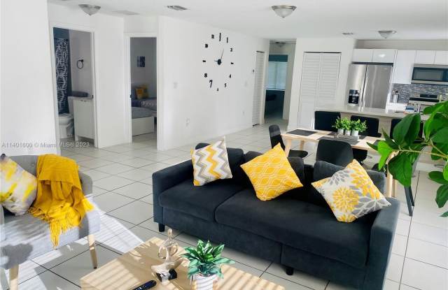 1820 NW 48th St