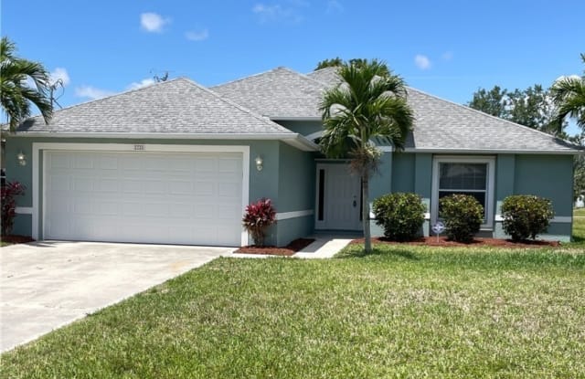 2725 NW 4th Street - 2725 Northwest 4th Street, Cape Coral, FL 33993