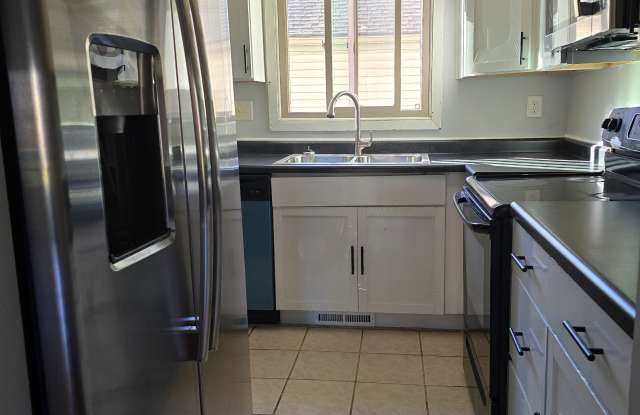 1551 North Oberlin Circle