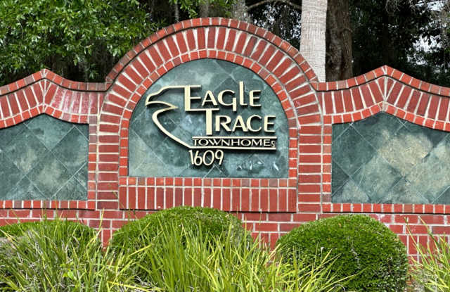 LOOK!! 2 Bed/2Bath Townhome in Eagle Trace!! - 1559 Northwest 29 Road, Gainesville, FL 32605